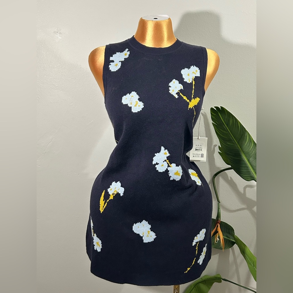 Chic Floral Knit Mini Dress - Navy with White and Yellow Blooms